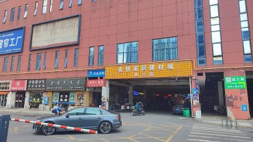 大汉金桥69平米拐角门面低价出租_搜门面网